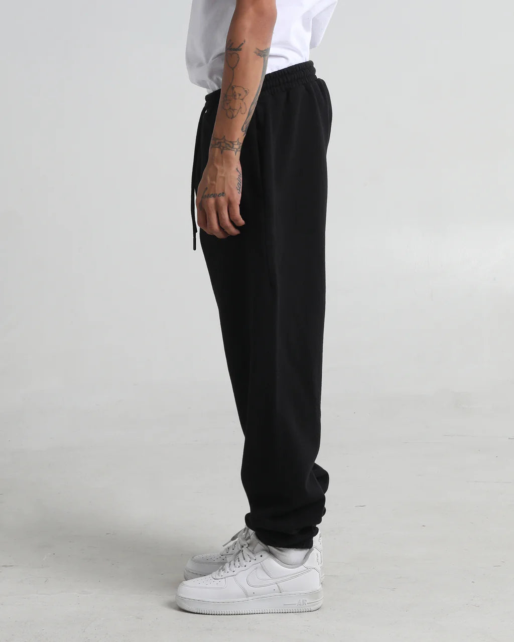 13.5 OZ Los Angeles Garment Dye Sweatpants